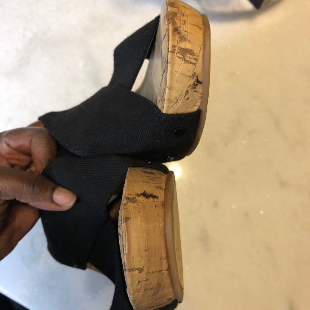 Coach and Four black strap wedge sandals size 10 - Picture 8 of 10